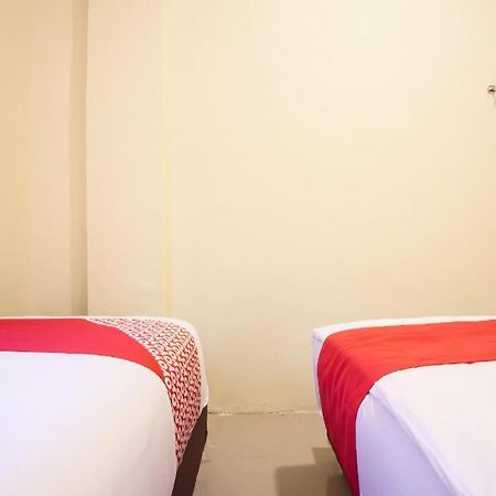 Oyo 2361 Hotel Winston Glugur Zewnętrze zdjęcie