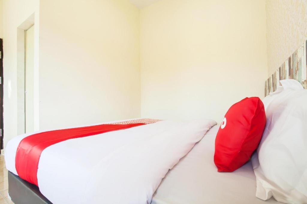 Oyo 2361 Hotel Winston Glugur Zewnętrze zdjęcie