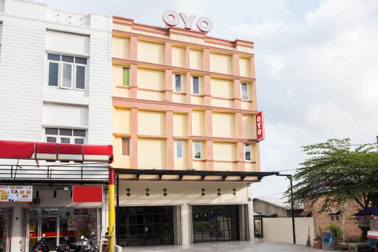Oyo 2361 Hotel Winston Glugur Zewnętrze zdjęcie