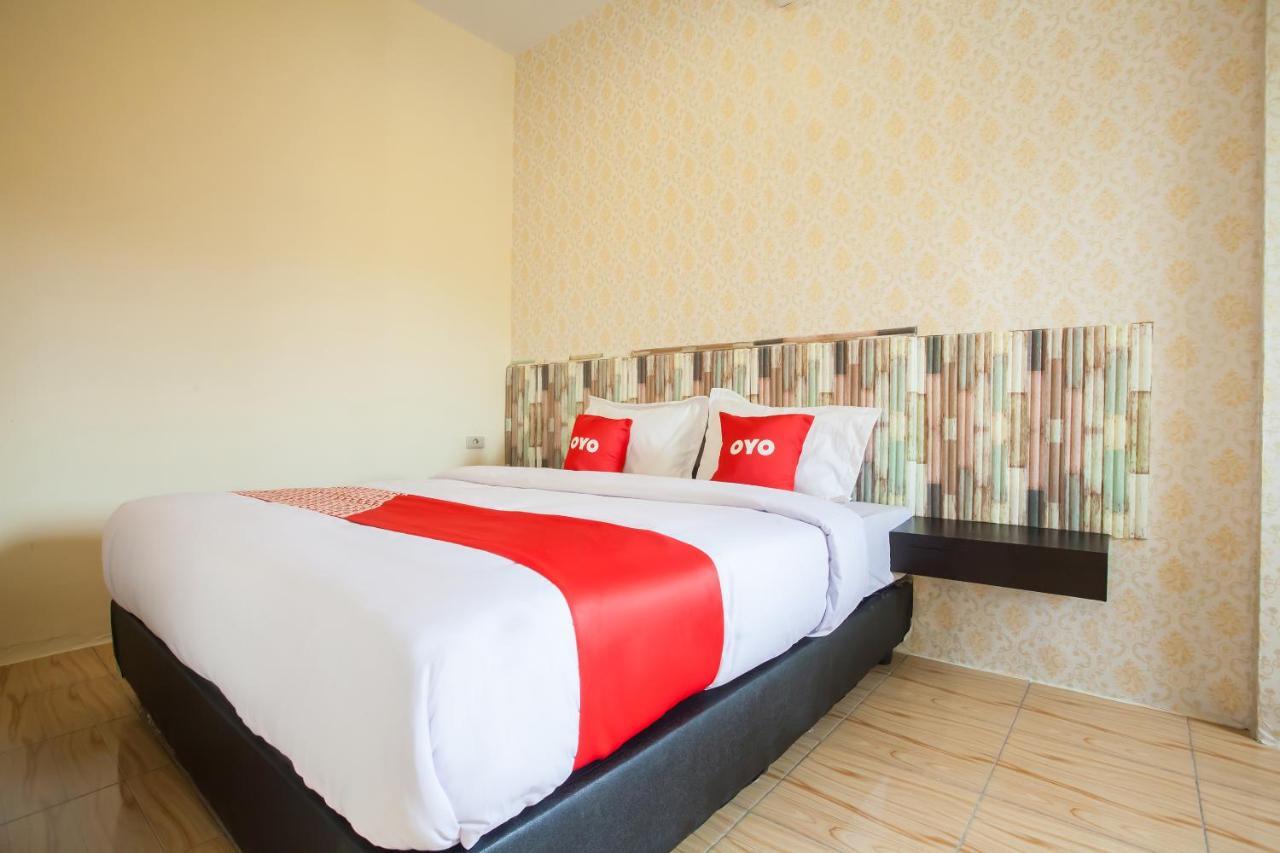 Oyo 2361 Hotel Winston Glugur Zewnętrze zdjęcie